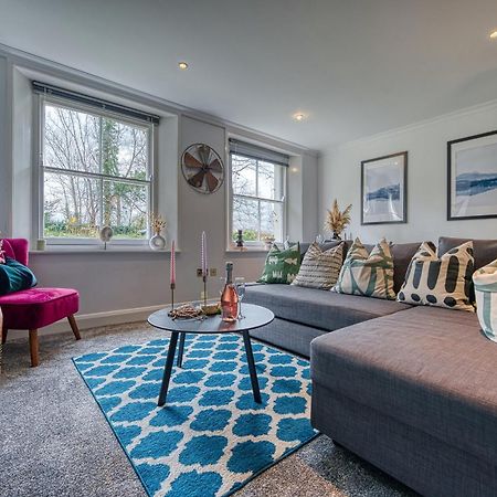 2 Bedroom Stylish Spacious Apt, Sleeps 6, Central Cheltenham, With Free Parking - By Blue Puffin Stays Εξωτερικό φωτογραφία